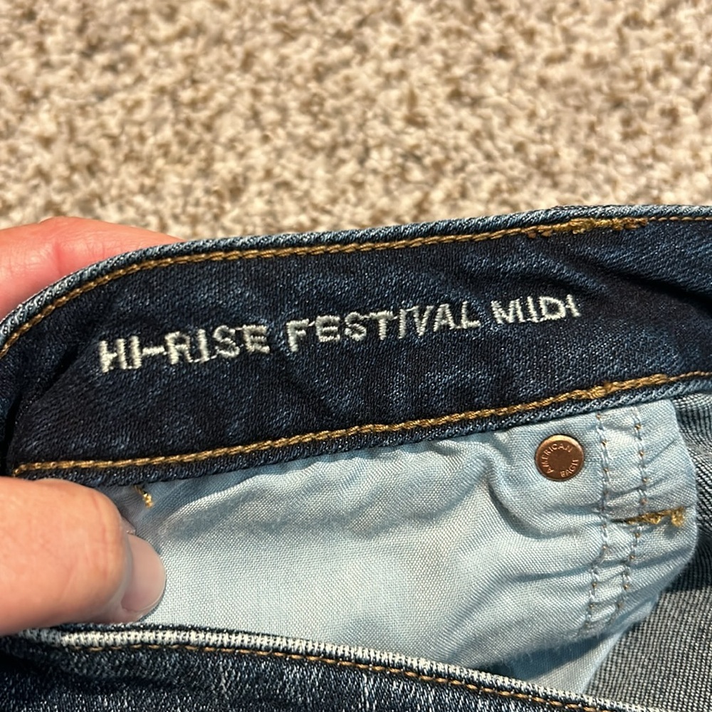 American Eagle high-rise Festival Midi women’s jean shorts - Picture 7 of 7